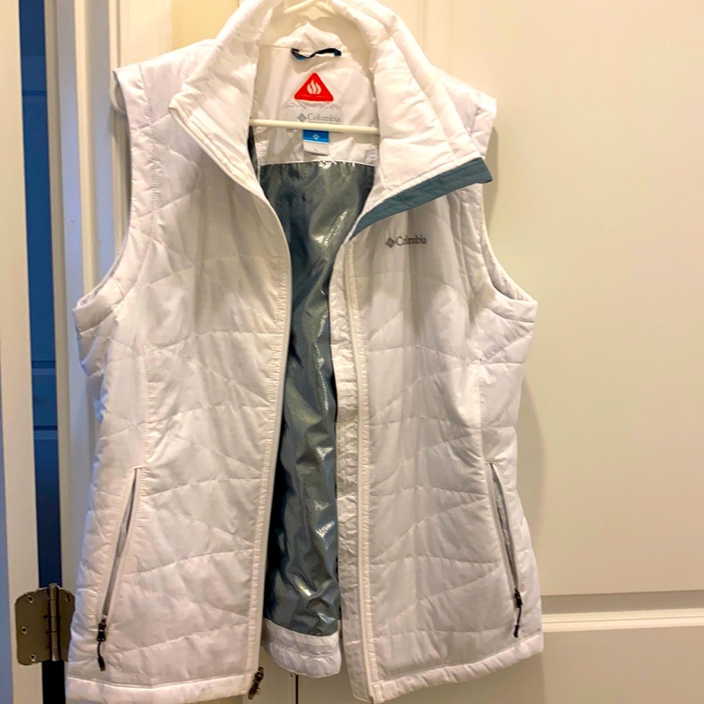 Women’s White XL Columbia Vest